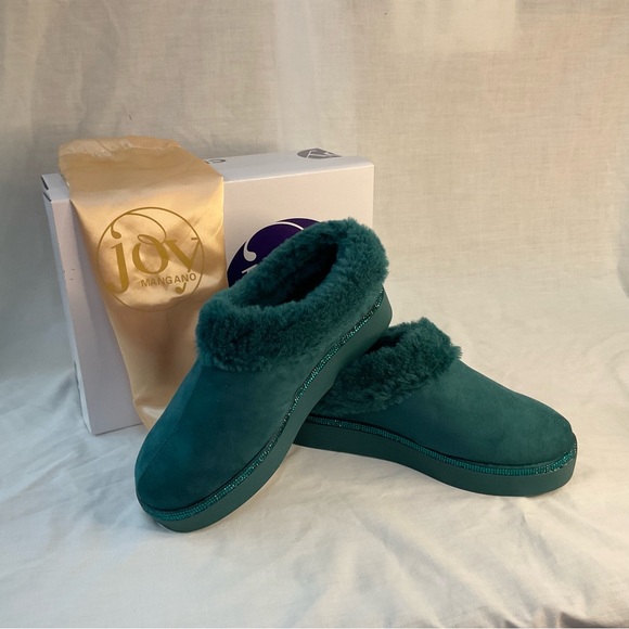 Joy Mangano Shoes - Joy Mangano Cozy Slippers size 8W